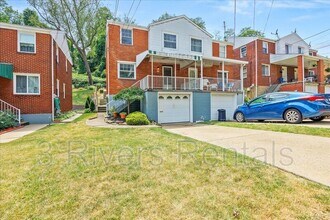 2182 Pauline Ave in Pittsburgh, PA - Building Photo - Building Photo