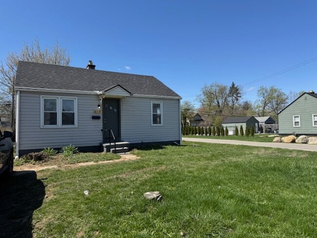 property at 619 S Waverly St