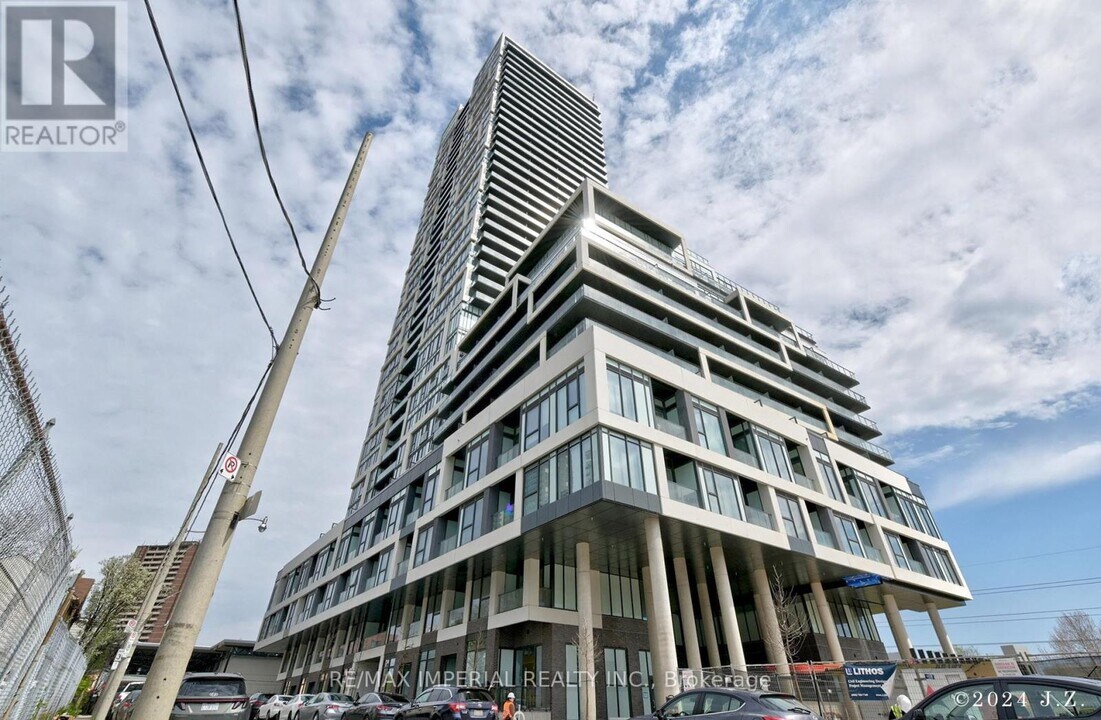 5-2915 Defries St in Toronto, ON - Building Photo