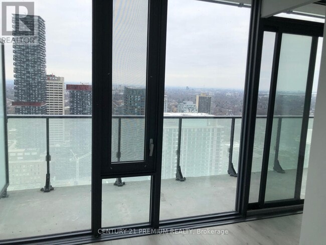 property at 161-4161 Roehampton Ave