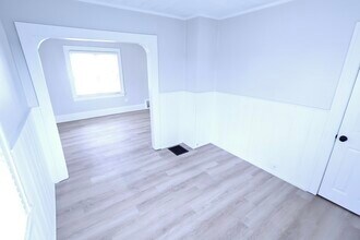 1490 Hillside Terrace in Akron, OH - Building Photo - Building Photo