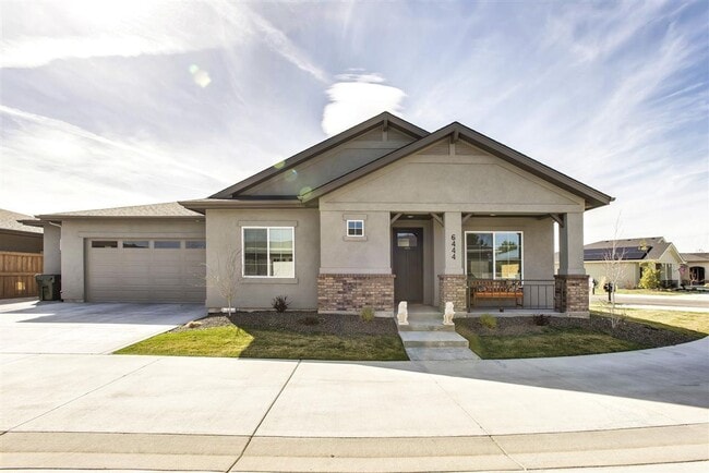 6444 N Salvia Way in Meridian, ID - Building Photo - Building Photo