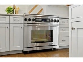 743 Winchester Dr in Burlingame, CA - Building Photo - Building Photo