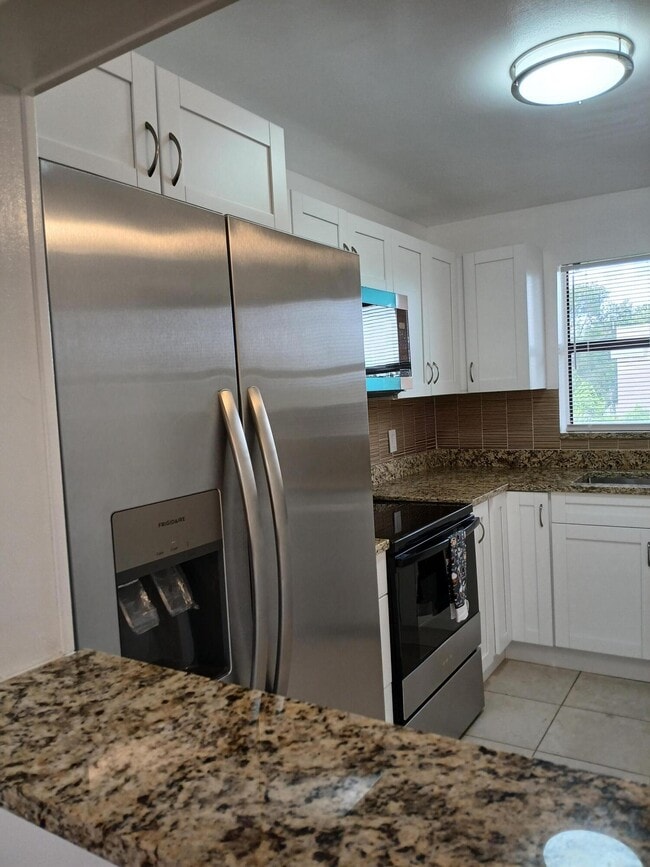 property at 4760 Lucerne Lakes Blvd W