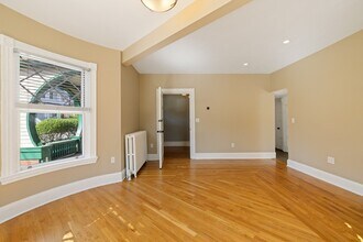 124 Boston Ave in Medford, MA - Building Photo - Building Photo