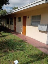 1845 NW 55th Ave, Unit 1 in Lauderhill, FL - Building Photo