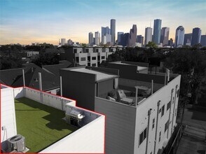 1604 Crockett St in Houston, TX - Building Photo - Building Photo