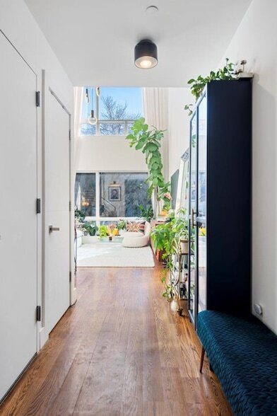 299 Van Buren St, Unit 2C in Brooklyn, NY - Building Photo - Building Photo