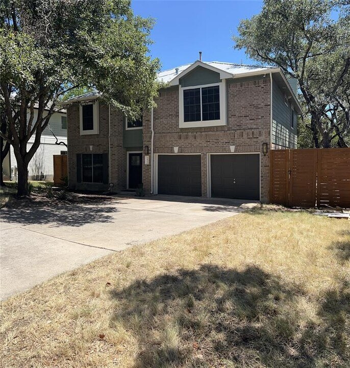 5433 Hitcher Bend in Austin, TX - Building Photo