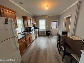 23 Rector Pl in Red Bank, NJ - Building Photo - Building Photo