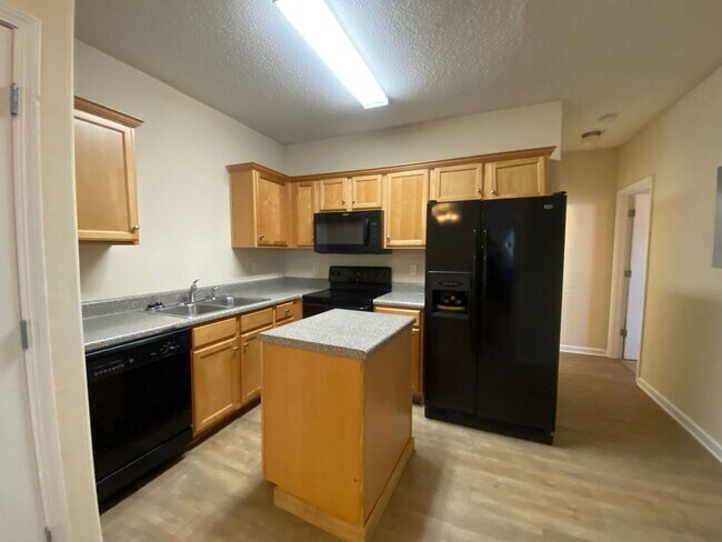 225 Fern Ridge Ct in Athens, GA - Building Photo - Building Photo