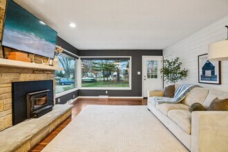 N45W24568 Lindsay Rd in Pewaukee, WI - Building Photo - Building Photo