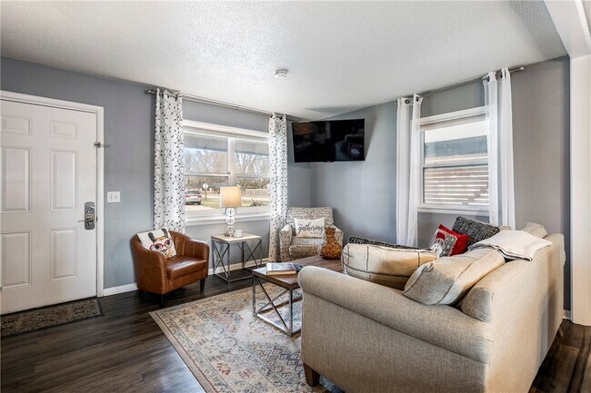 110 SE 13th St in Bentonville, AR - Building Photo - Building Photo