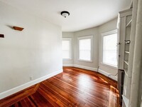 20 Winslow Rd, Unit 1 in Brookline, MA - Building Photo - Building Photo