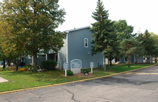 Kimberly Meadows Townhomes in Plymouth, MN - Building Photo - Building Photo