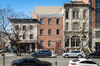 249 Washington St in Jersey City, NJ - Building Photo - Building Photo