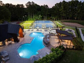Wesley St. Claire Apartments at Lawrenceville in Lawrenceville, GA - Foto de edificio - Building Photo