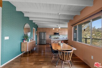 3926 W Point Dr in Los Angeles, CA - Building Photo - Building Photo