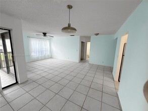 3751 NW 35th St, Unit #16117 in Coconut Creek, FL - Foto de edificio - Building Photo