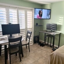 515 Michigan Ave in Oceanside, CA - Building Photo - Building Photo