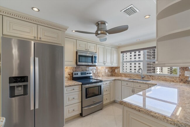 3300 S Ocean Blvd