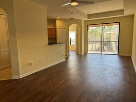 300 Via Castilla in St. Augustine, FL - Building Photo