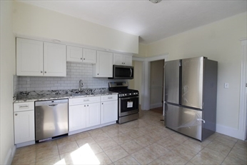 105 Franklin Ave, Unit 3