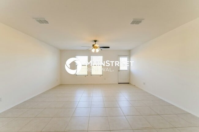 332 Dry Cyn Wy in Fort Worth, TX - Building Photo - Building Photo