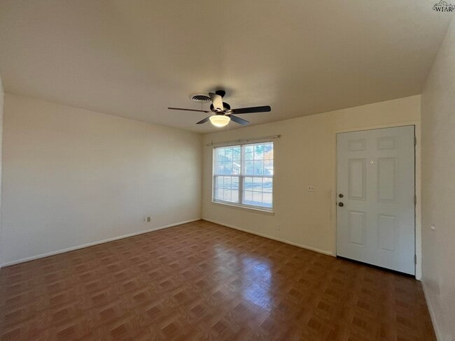 4723 N Shore Dr in Wichita Falls, TX - Building Photo - Building Photo