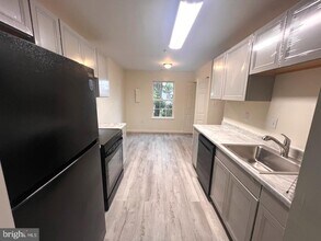 45293 Rumsford Ln in California, MD - Building Photo - Building Photo