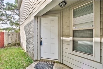 14820 Welbeck Dr in Channelview, TX - Building Photo - Building Photo