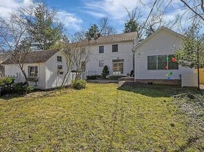 22325 Fairmount Blvd in Cleveland, OH - Foto de edificio - Building Photo