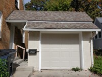 2456 Lambert Dr in Toledo, OH - Foto de edificio - Building Photo