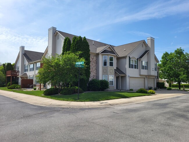property at 3318 Lenehan Ln