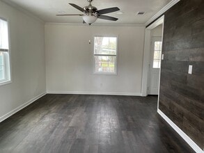 1410 E Barton Ave in Temple, TX - Building Photo - Building Photo