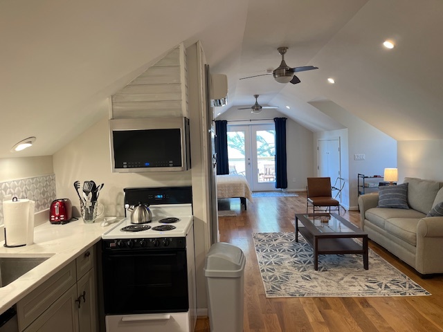 4476 Betsy Kerrison Pky in Johns Island, SC - Building Photo