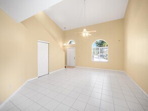13614 Yarmouth Ct in Wellington, FL - Building Photo - Building Photo