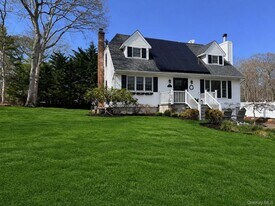 58 Ocean Ave in Hampton Bays, NY - Building Photo