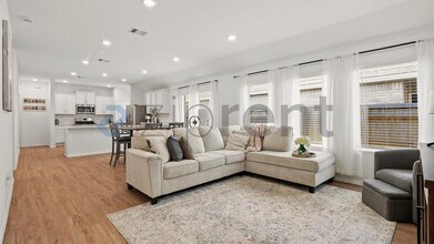 20934 Cropani Shadow Dr in New Caney, TX - Building Photo - Building Photo