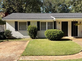 502 4th Ave in Opelika, AL - Building Photo