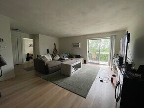 270 Quarry in Quincy, MA - Building Photo - Building Photo