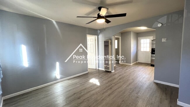 5912 Del Campo Ln in Carmichael, CA - Building Photo - Building Photo