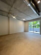 73 NW 30th St, Unit S1 in Miami, FL - Building Photo - Building Photo