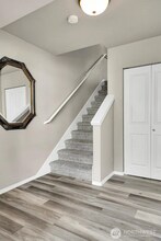 15 164th St SW in Bothell, WA - Foto de edificio - Building Photo