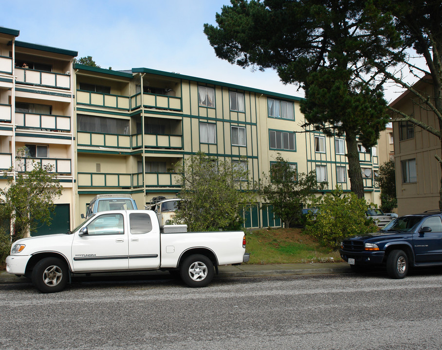 50 Ward Ct in Daly City, CA - Building Photo