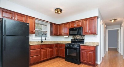 544 Garfield Ave in Calumet City, IL - Foto de edificio - Building Photo