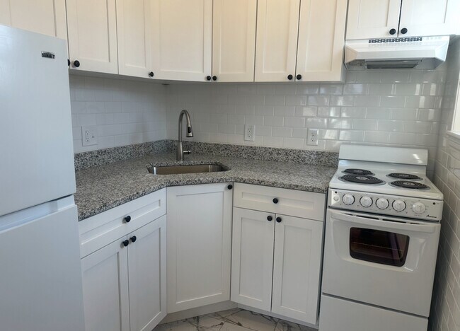 2000 Commonwealth Ave, Unit 2018-46