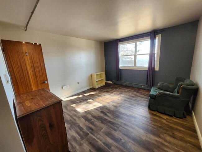 property at 609 Rothesay Ave