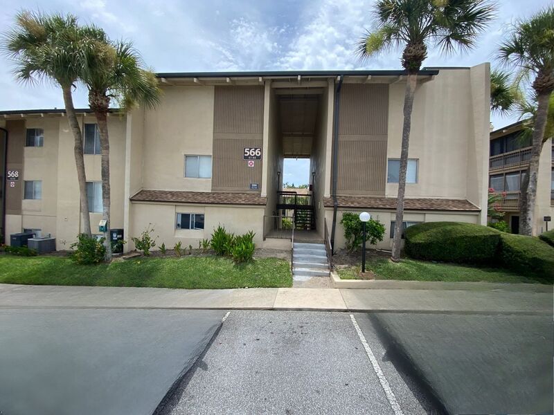 566 Orange Dr in Altamonte Springs, FL - Building Photo