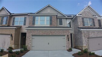 5022 Garrett Ct in Alpharetta, GA - Building Photo